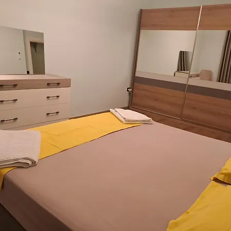 Apartament Paradise Rooftop Golem (Tirana)