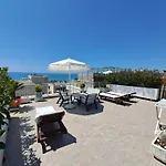 Paradise Rooftop Apartment
