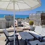 Paradise Rooftop Apartment