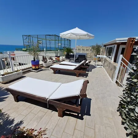 Paradise Rooftop Apartman