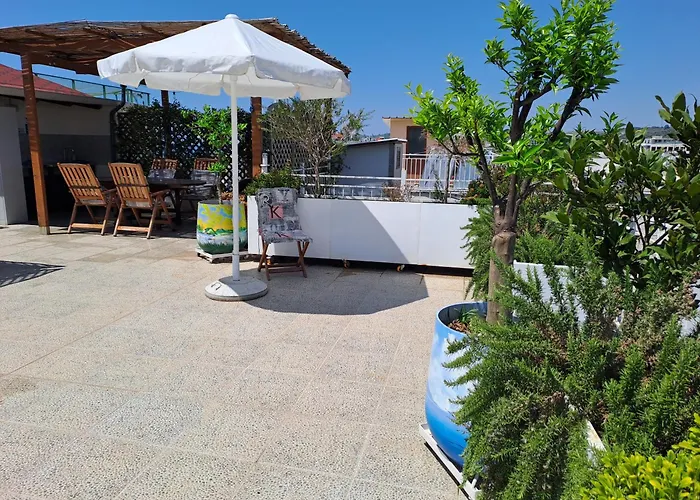 Paradise Rooftop Апартаменты